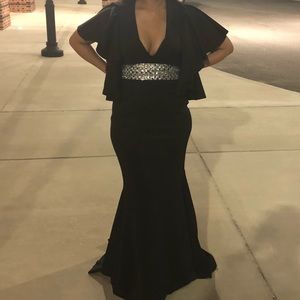 Black Gown with Belt!